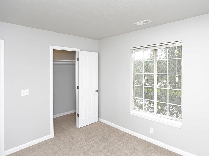 Room | Downtown West Apartments