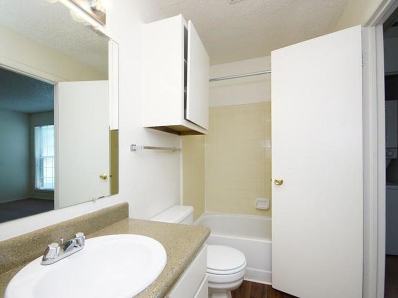 Bathroom | The Village at Raintree