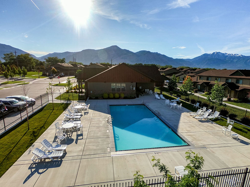Pool | Mountain View Townhomes in Ogden, UT