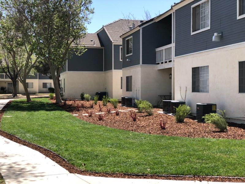 Exterior | Palmdale Apartments