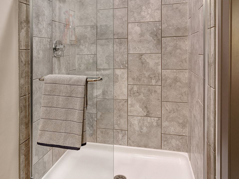 Shower | 303 Front Street Apartments in Columbus, OH
