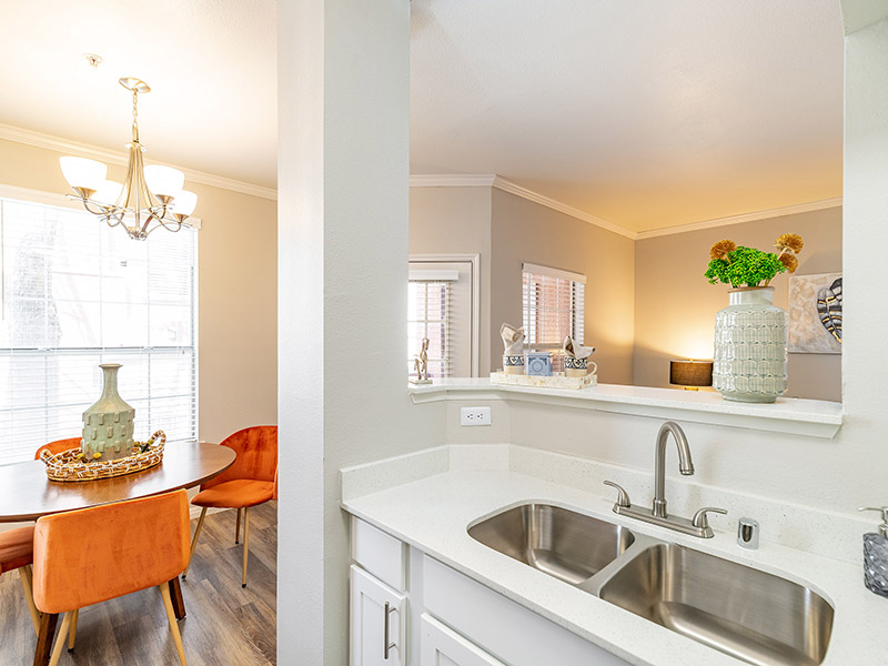 Kitchen | The Enclave Apartments