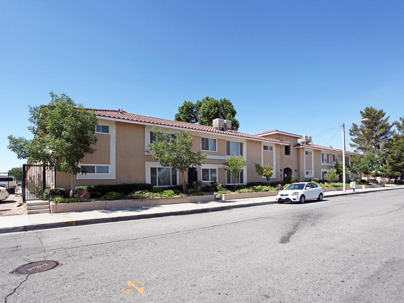 Arbor Gardens Apartments In Lancaster Ca 93534 Market Apartments