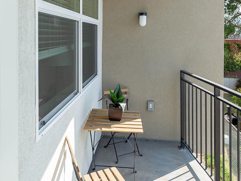 Balcony | Paxton 365 Apartments