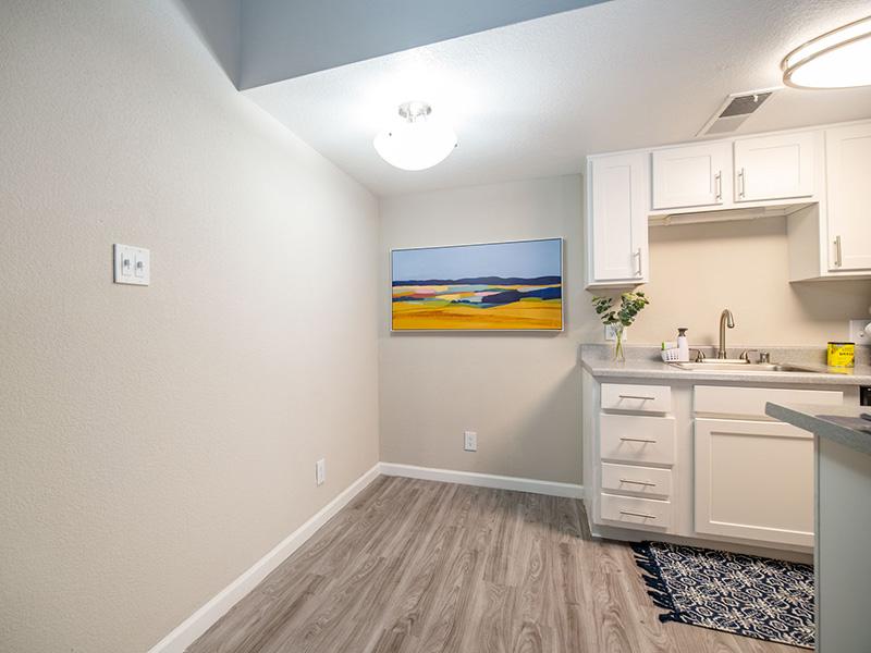 Dining Area | Villa Serena Apartments in Albuquerque, NM