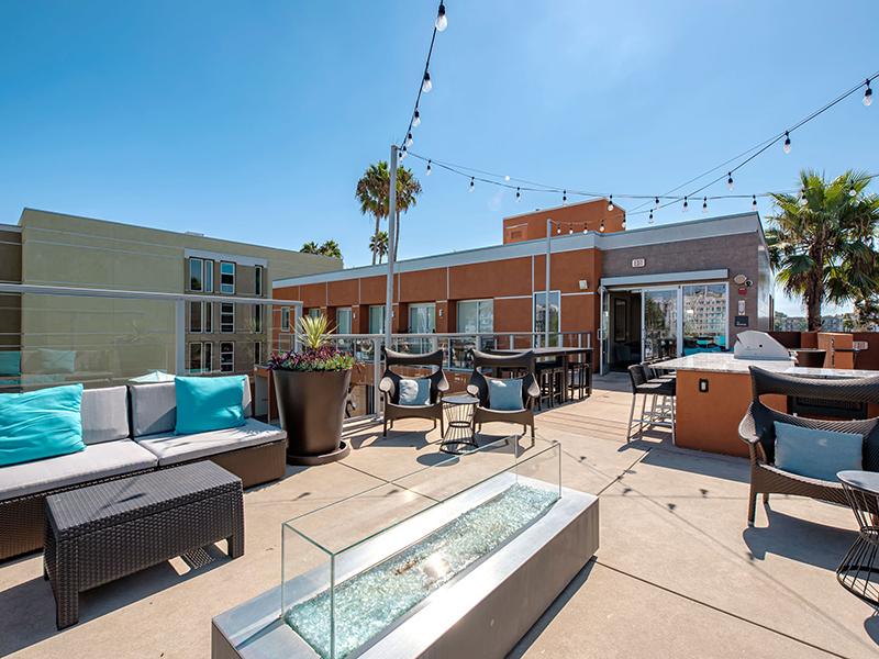 Harborside Marina Bay Apartments in Marina Del Rey, CA