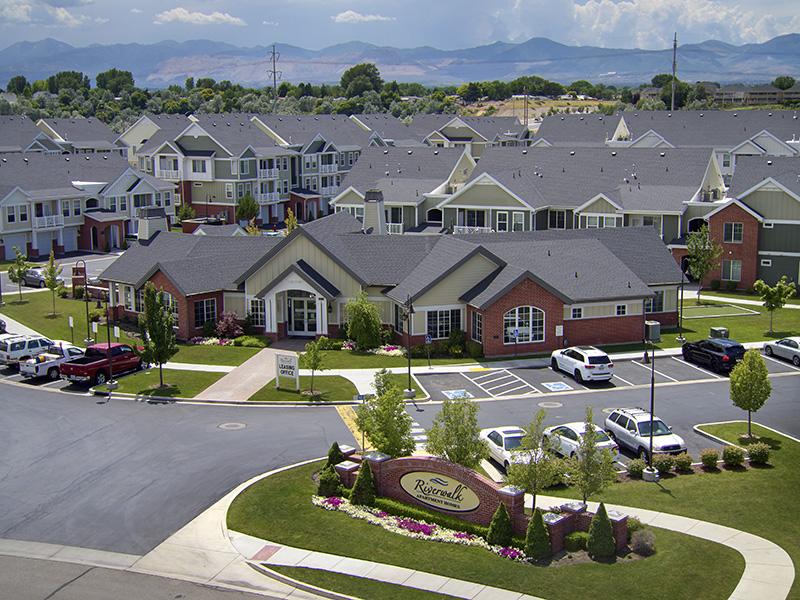 Midvale Apartments Near TopGolf | Riverwalk Apartments