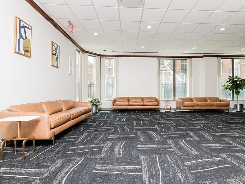 Seating Area | Maple Pointe