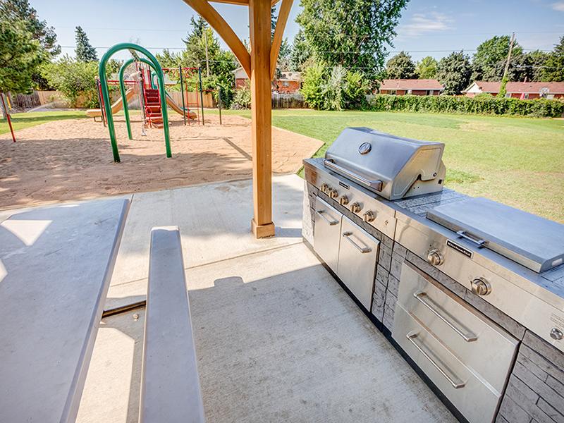 BBQ & Picnic Area | The Harrison