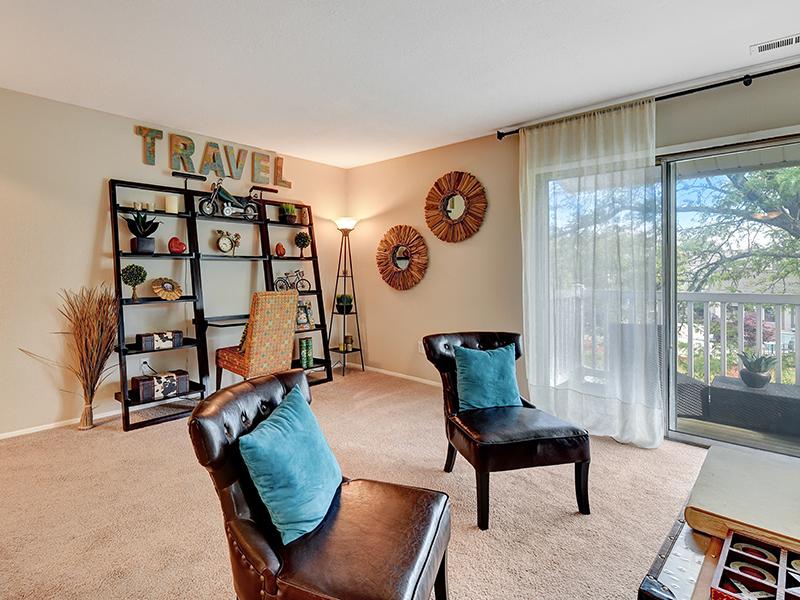 Furnished Living Room | Township Square Apartments in Saginaw, MI