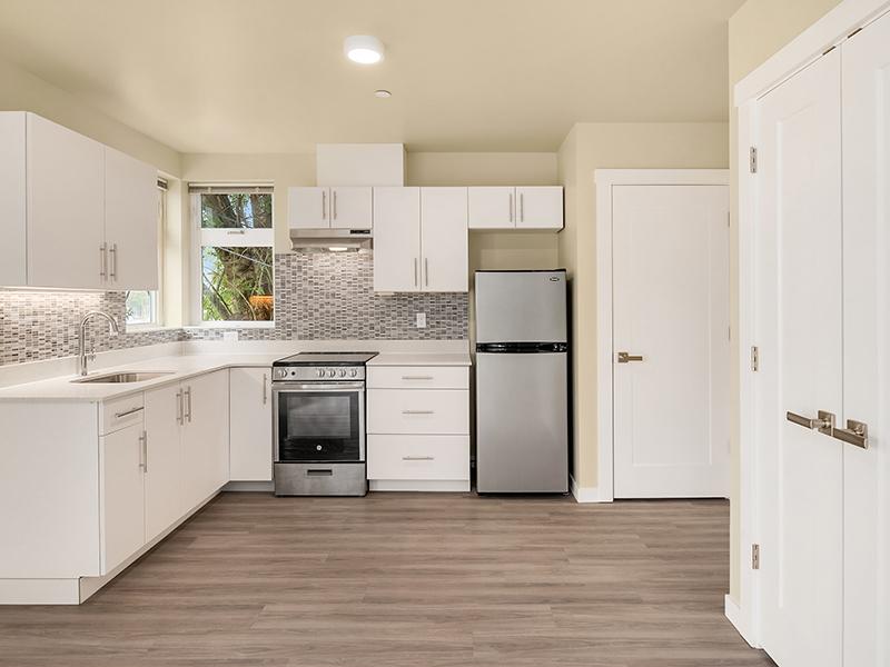 Kitchen | Cubix Northgate in Seattle, WA