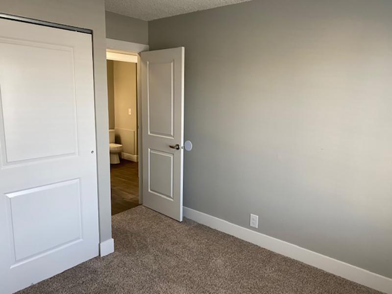 Bedroom | Downtown West Apartments