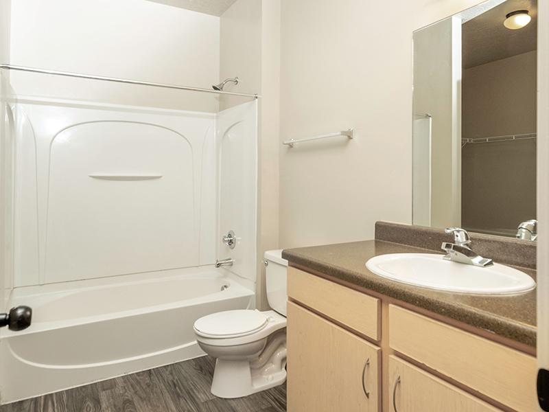 Bathroom | Wilshire Place
