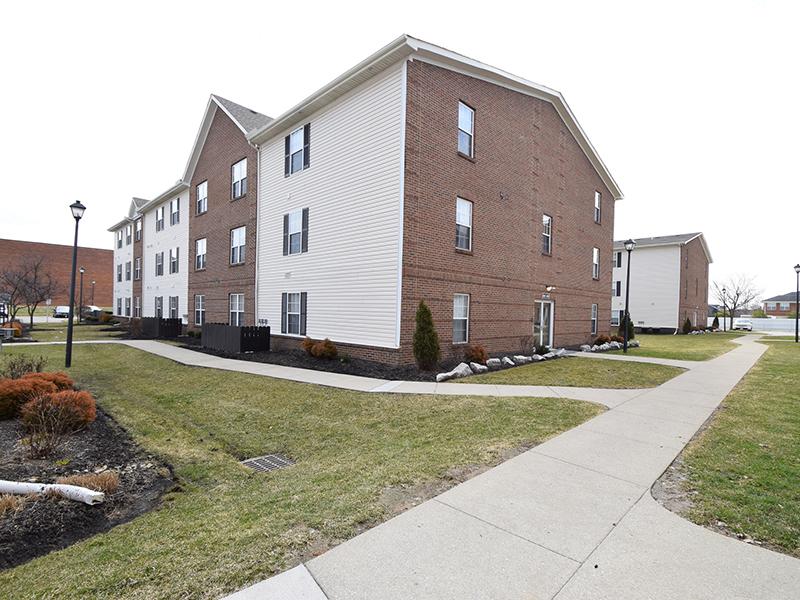 Building | Enclave at Albany Park