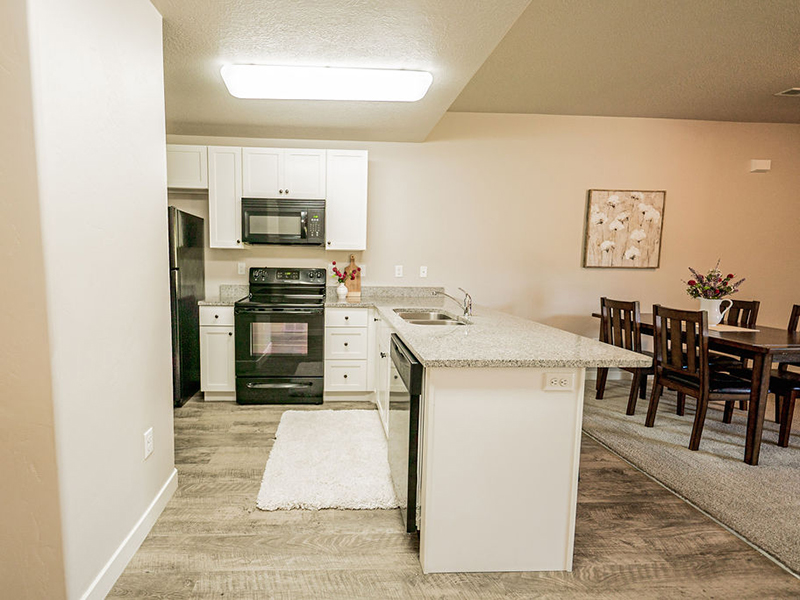 Kitchen | Mountain View Townhomes in Ogden, UT