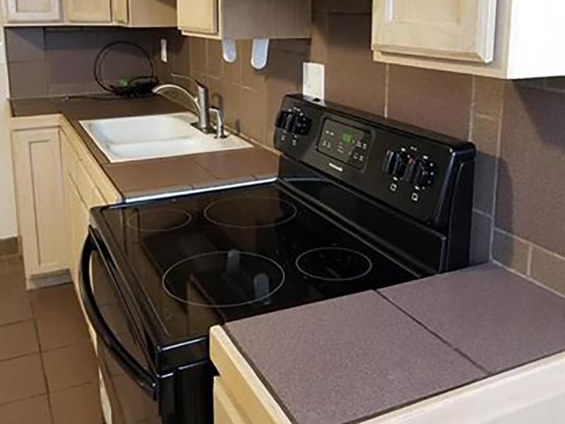 Kitchen | The Kirk Apartments