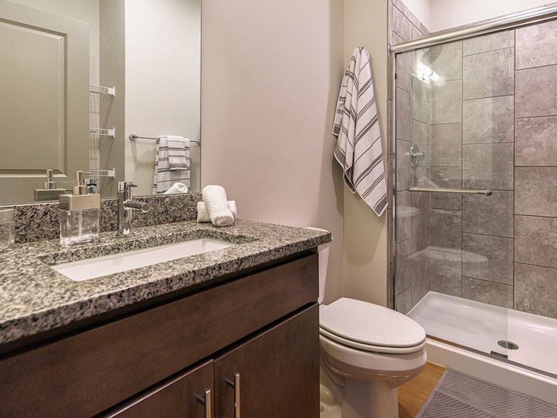 Beautiful Bathroom | 303 Front Street Apartments in Columbus, OH