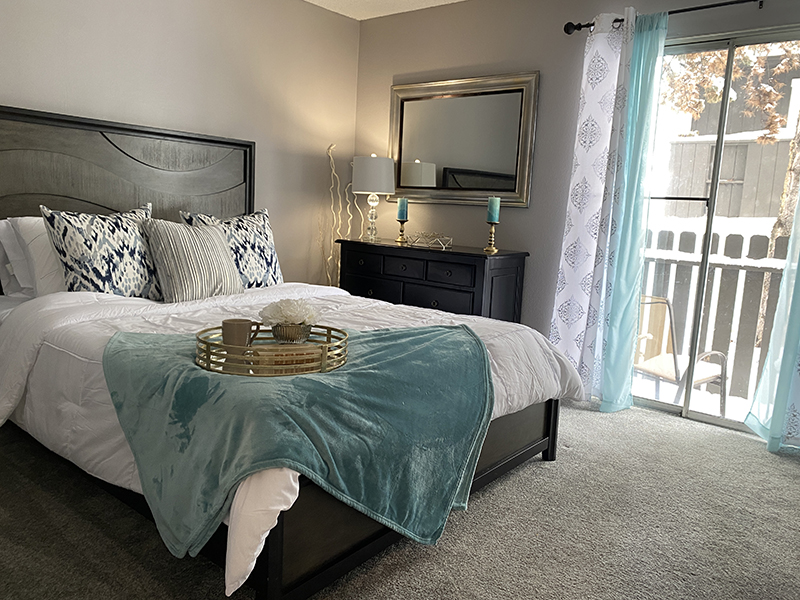 Room | Reno Vista Apartments