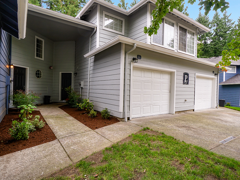 Townhome Exterior | Creekside Village
