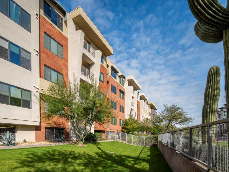 Apartment Exterior | The Hadley North Scottsdale