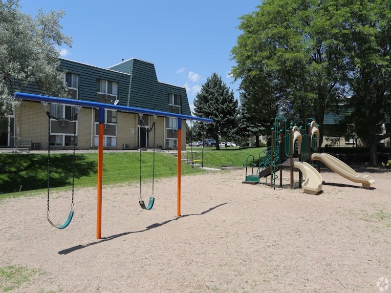 Oxford Pointe | Playground