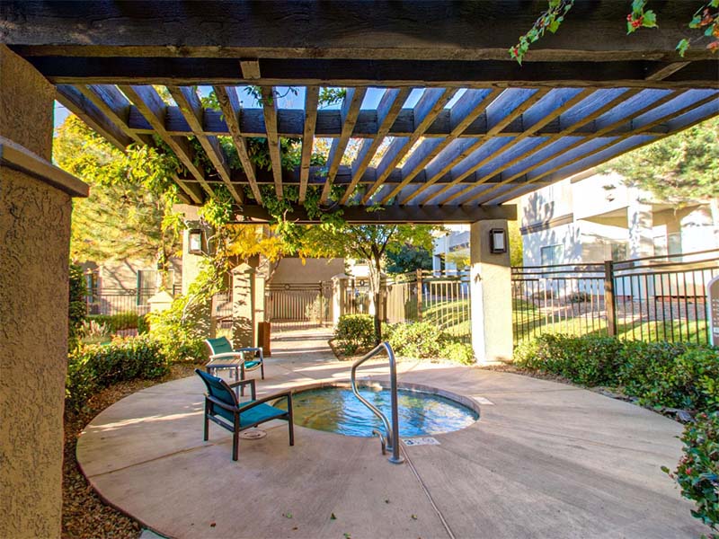 Apartments with a Hot Tub | Broadstone Heights Apartments in Albuquerque, NM