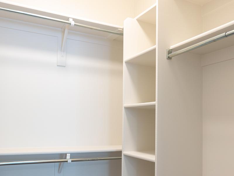 Apartments With Large Walk-In Closet | Haxton Apartments