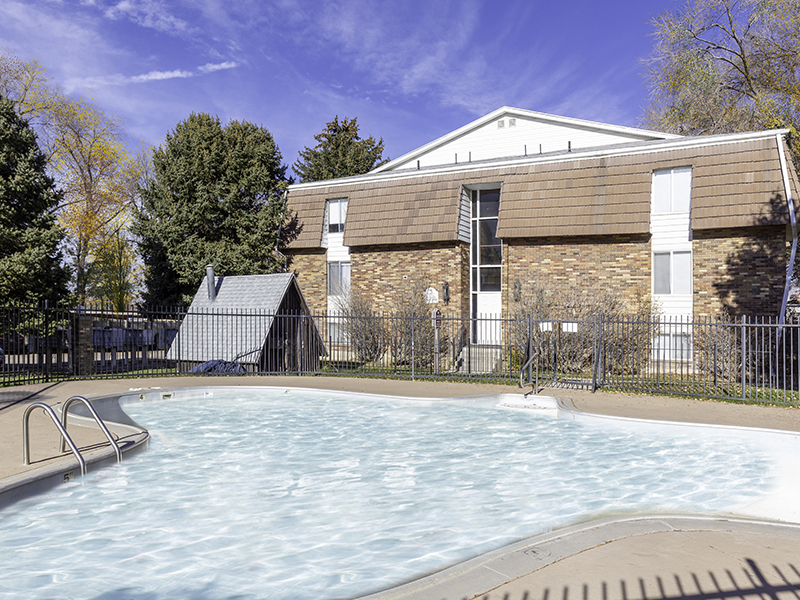 Swimming Pool | Cherry Hill Apartments in SLC, UT