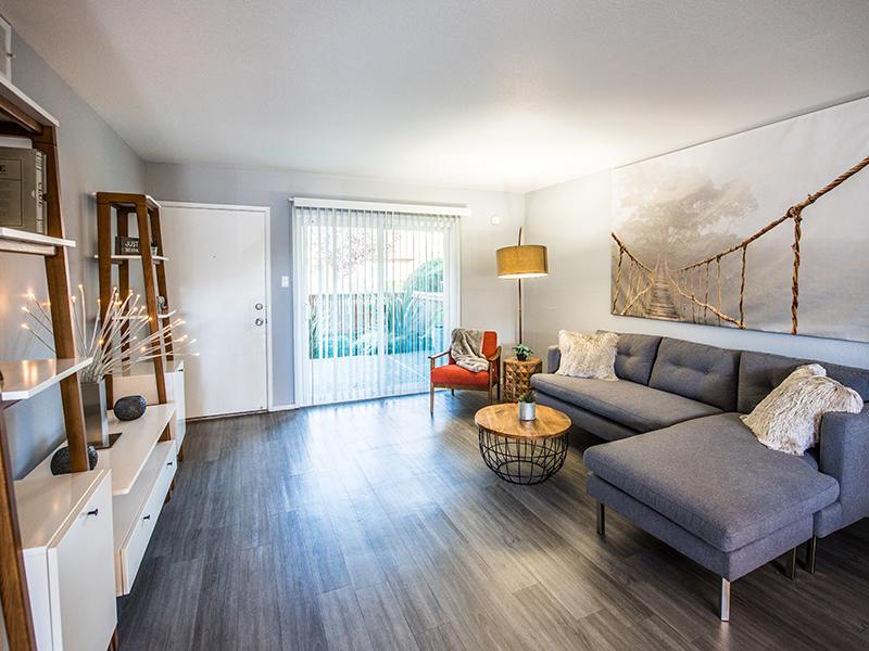 Spacious Floorplans | The Eleven Hundred Apartments in Sacrmamento CA