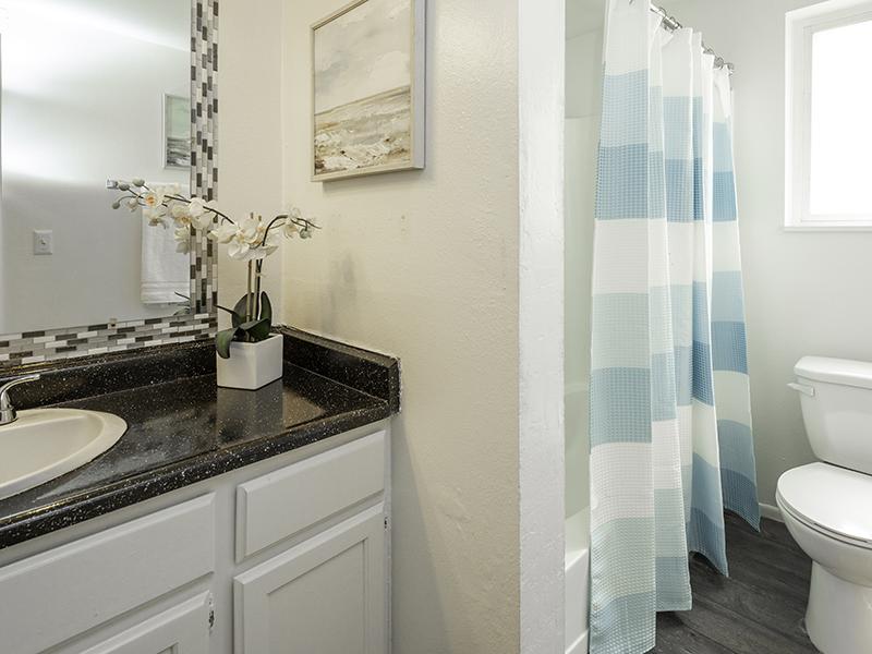Bathroom | Hidden Pointe Apartments