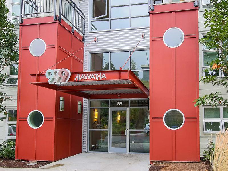 Property Entrance | 999 Hiawatha