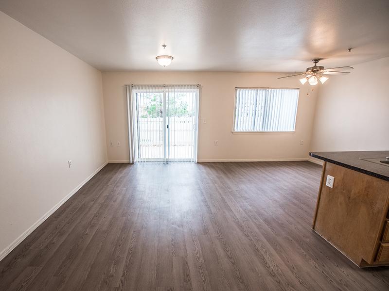 Hardwood Floors | Oasis Palms