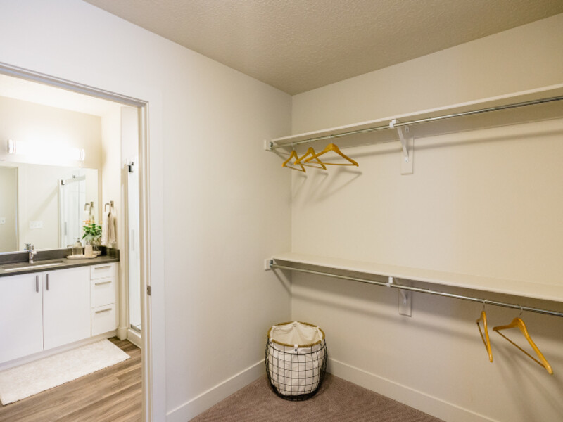 Walk In Closet | Milagro Apartments