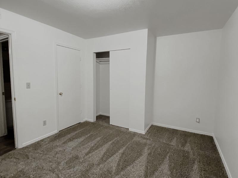 Room | North Pointe Apartments in Logan