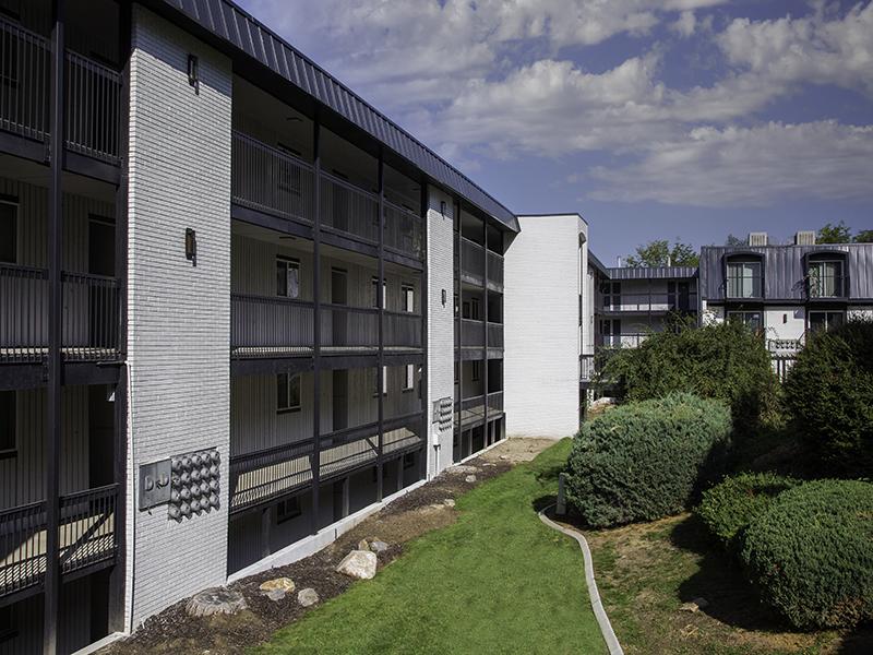 Beautiful Exterior | Lookout Pointe Apartments in Provo, UT
