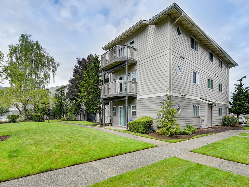 Exterior | Bridge Creek Apartments