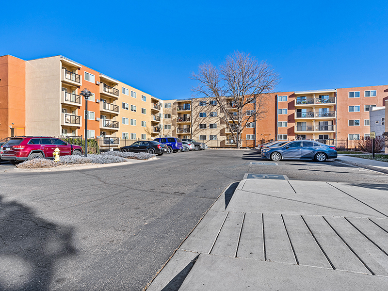 Apartment Exterior | Avantus Apartments in Denver, CO