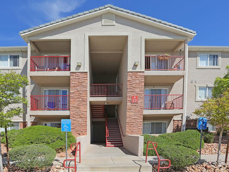 Oasis Palms Luxury Apartment Community