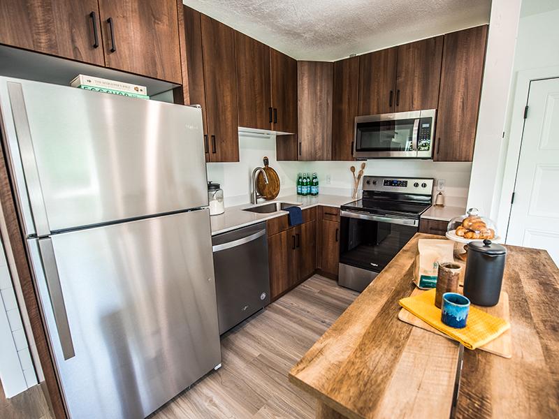 Strainless Steel Appliances | Stratton Apartments in Salt Lake City, UT