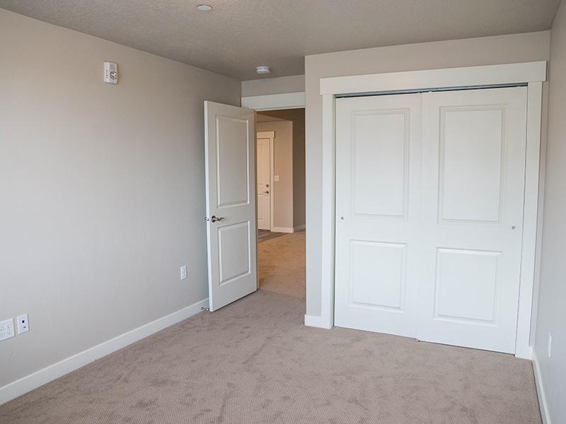Bedroom | Avalon Senior Living