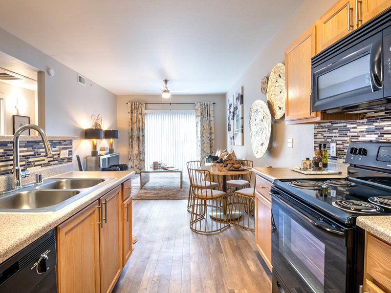 Fully Equipped Kitchen | Solaire Apartments in Albuquerque, NM