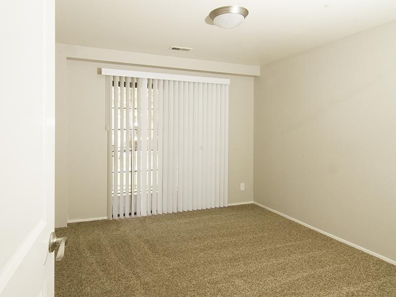 Bedroom | Hunters Woods Apartments