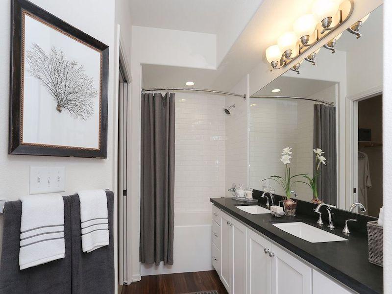 Bathroom | The Renaissance at City Center