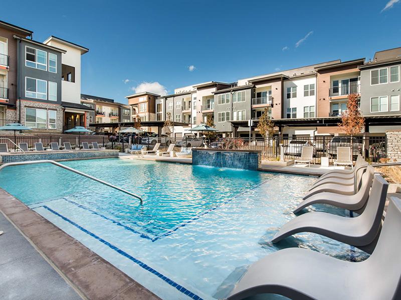 Elevate Apartments In Centennial Co 80112 Market Apartments