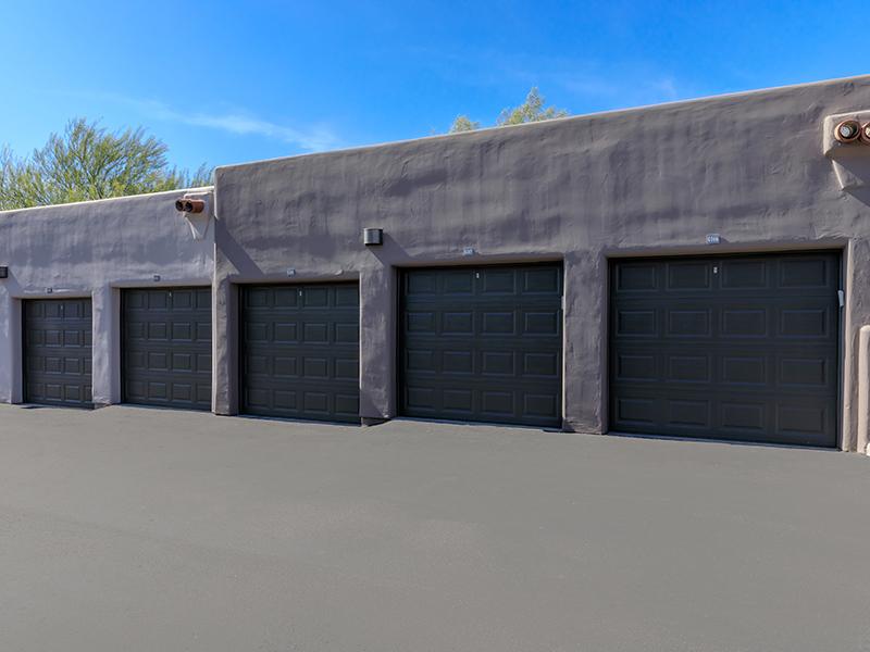 Garages | Legacy at Dove Mountain
