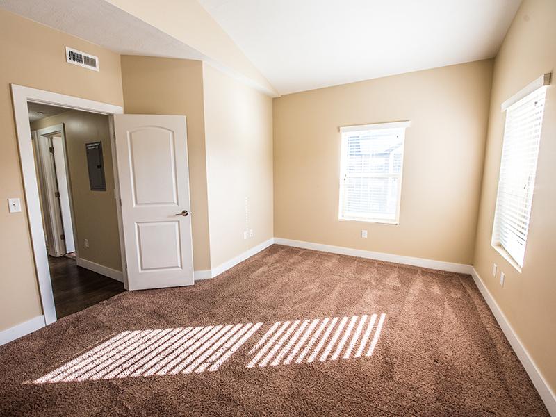 The Cove at Overlake Apartments | Room
