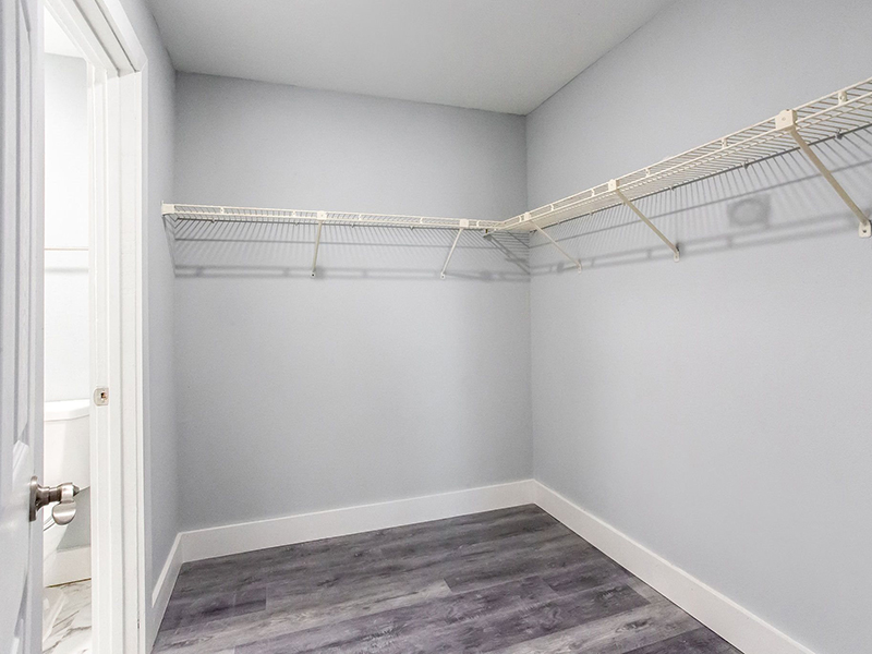 Closet | Bridlewood Apartments in Conyers, GA