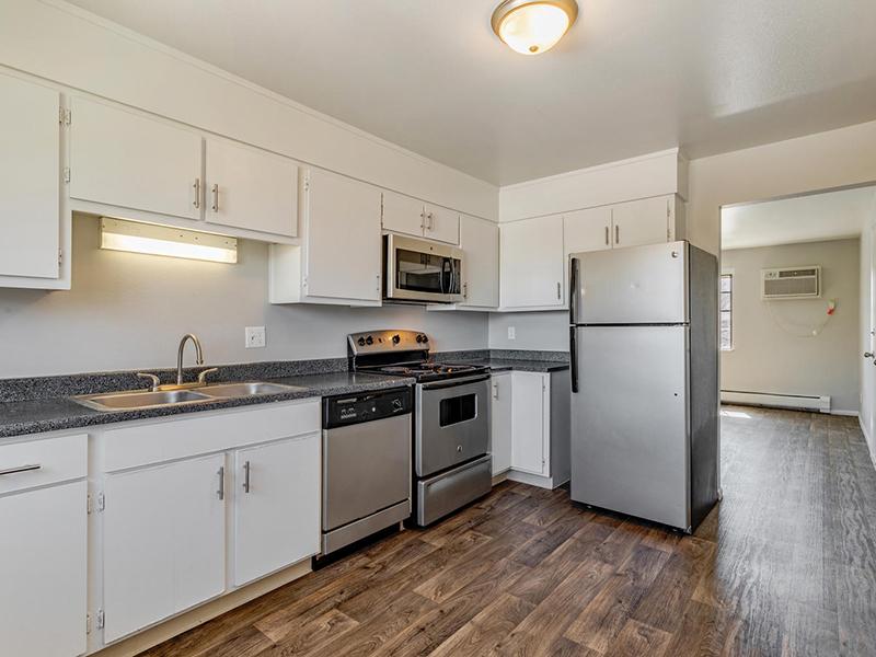 Fully Equipped Kitchen | Bridge Square Apartments