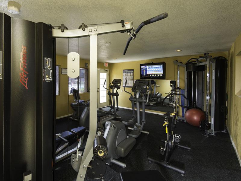 Fitness Center | Willowcreek Apartments in Tempe, AZ