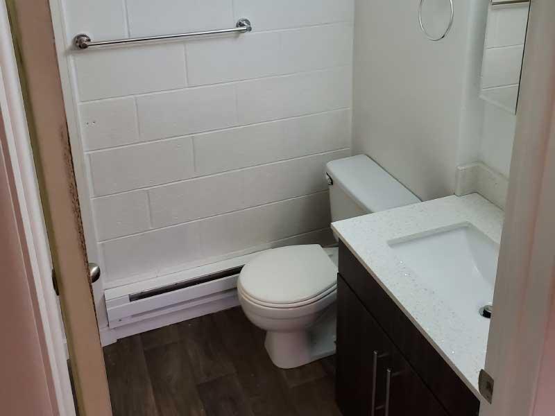 One Bedroom apartments bathroom overview